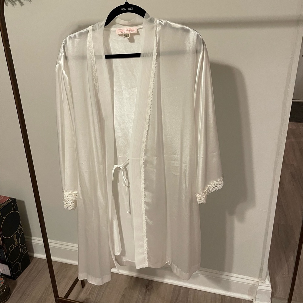 Oscar De La Renta Vintage Bridal Robe